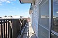 2部屋から出入...