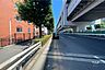 その他：敷地東側の前面道路（南側から）