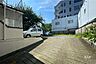 駐車場：敷地内駐車場（屋外平面式）