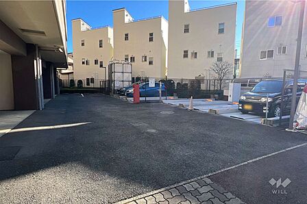 敷地内駐車場(屋外平面式)