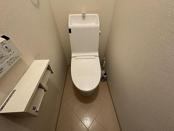 トイレを拡大表示