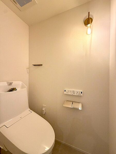 トイレを拡大表示