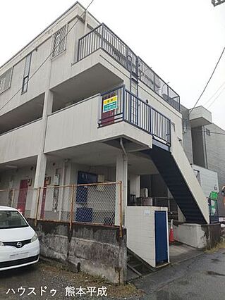 裏面道路からの...