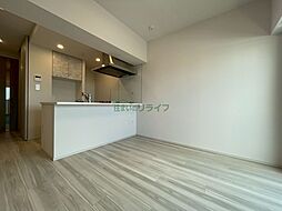 小田急小田原線 千歳船橋駅 徒歩8分の賃貸マンション 5階1LDKのリビング/ダイニング