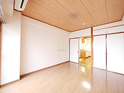 小田急小田原線 豪徳寺駅 徒歩8分の賃貸マンション 4階1Kのリビング/ダイニング