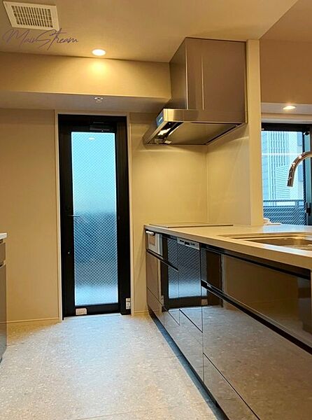 apartment 東京都千代田区内神田1丁目
地図を見る