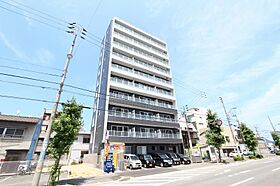 香川県高松市本町8-18（賃貸マンション2LDK・1階・45.75㎡） その1