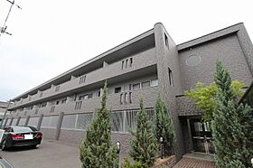 香川県高松市太田下町1678（賃貸マンション1LDK・1階・53.40㎡） その1