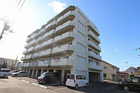 香川県高松市円座町1070-1（賃貸マンション3LDK・6階・62.01㎡） その1