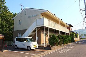 香川県高松市牟礼町大町1582番地1（賃貸アパート1LDK・1階・40.04㎡） その1