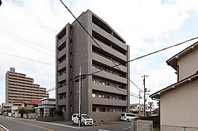 香川県高松市太田上町216-1（賃貸マンション3LDK・6階・72.00㎡） その1