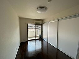 Ｒａｆｆｉｎｅ 702 7階1LDKのリビング/ダイニング