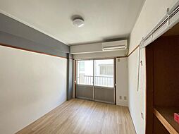 ワールドコーポ 207 2階1Kのリビング/ダイニング