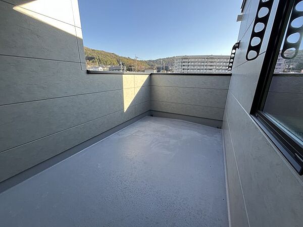 バルコニーを拡大表示