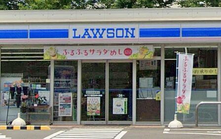 風景に馴染む最新トレンドの拠点。日常の動線上でスマートにリフレッシュできる、機動力のコミュニティスポット。