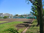 軟式野球場があり、少年野球などで賑わう地域のスポーツ施設として利用されています。