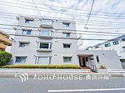 【Appearance】住む人を映し出す洗練された佇まいは、いつまでも輝き続けながらいつしか街の風景に溶け込んでいきます。