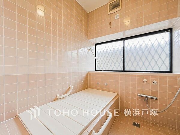 浴室を拡大表示