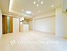 リビング/ダイニング：【Living room】ご家族やお客様との時間等、多くの時を刻む空間。何気なく過ぎる時でさえも上質な一時となる快適な空間を。