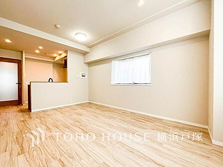 造りこんだ空間演出の妙が生み出す光と質のハーモニーはこの住宅のクオリティの良さを実感させてくれます。
