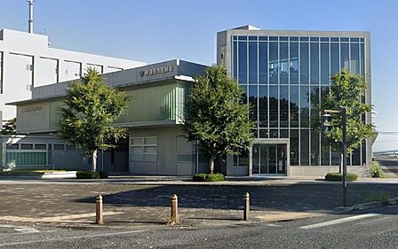 夜間や休日の急な体調不良にも対応可能な救急医療センター。近隣にあることで、小さなお子様がいるご家族や万が一の際にも大変心強い存在となります。