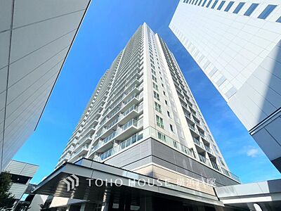 外観:建物の居住性に拘った邸宅は、「落ち着き」と「安らぎ」と「快適」を実現してくれます。 外観:建物の居住性に拘った邸宅は、「落ち着き」と「安らぎ」と「快適」を実現してくれます。