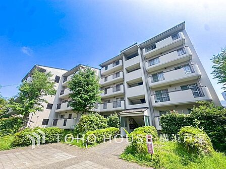 単に見た目や質感の良さだけではなく、建物の基礎や構造といった、目には見えにくい部分にもこだわります。住まいの本質の部分から、住み心地や安全性を見つめ直しました。