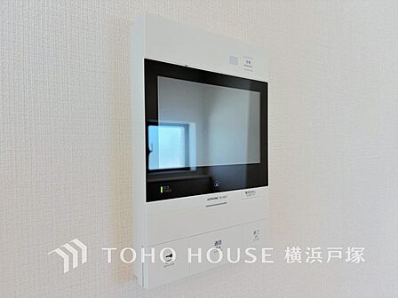 【TVモニタ付きインターホン】「見える安心」をカタチにしました。誰が来てもわかる様にモニター付きインターホンを設置。