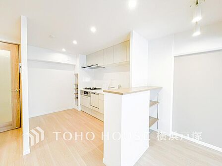 広々キッチンを採用。みんなで作った料理を召し上がりながらの会話は、どのような物になるのでしょうか。