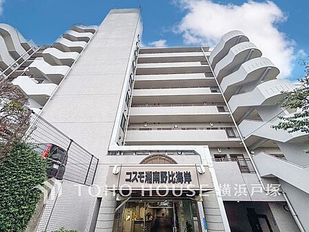 【Appearance】住む人を映し出す洗練された佇まいは、いつまでも輝き続けながらいつしか街の風景に溶け込んでいきます。