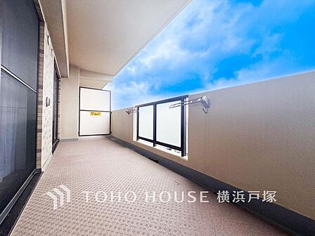 夜空の煌めきや、室内への通風や採光へ一役。ガーデニング等も充分に楽しめる広さを確保しております。