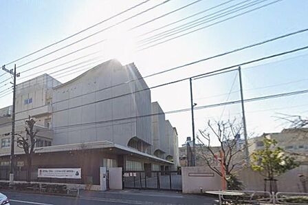 八王子市立第五中学校まで約900m。