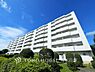 外観：【Appearance】流行に左右されず、将来にわたって価値が継続する「上質」な佇まい。おしゃれな雰囲気や自然の潤い、親しみやすさといった個性を、街に新たな価値をもたらし続ける。