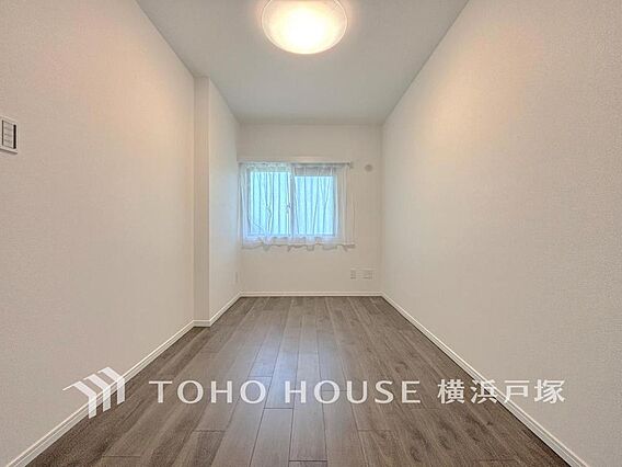 「Room」1...