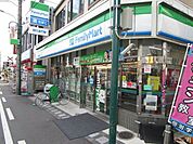 ファミリーマート 富田駅前店 徒歩6分。 480m