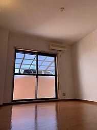 リーフジャルダン総持寺駅前 3階1Kのリビング/ダイニング