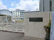 私立金蘭千里中学校 徒歩52分。 4130m