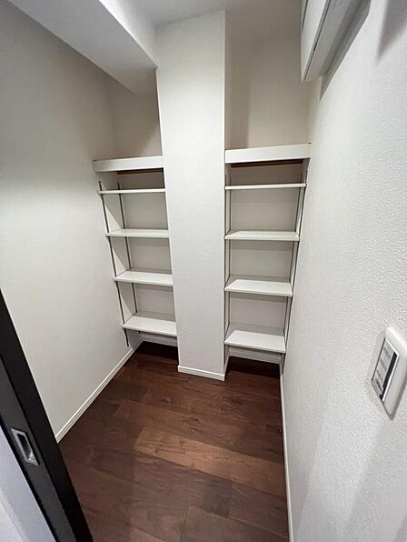 1.3帖の納戸