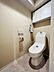 その他：ウォシュレット付きのトイレです。背面には収納もありますので、トイレットペーパーなども置くことが出来ます荷物もタップリ収納できるWICでお部屋もスッキリ使えます
