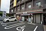 周辺：セブンイレブン 奈良芝辻町店（238m）