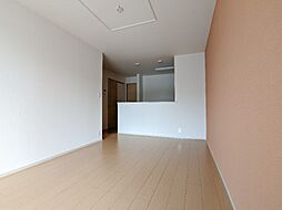 グリシーナ・セレッソ B 1階1LDKのリビング/ダイニング