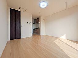 カスタリア A 2階ワンルームのリビング/ダイニング