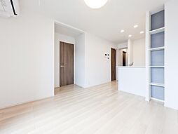 ジックス石原 C 2階3LDKのリビング/ダイニング