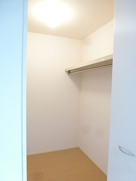 detached 群馬県太田市東長岡町

地図を見る