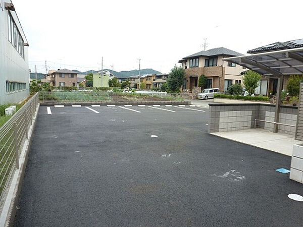 detached 群馬県太田市東長岡町

地図を見る