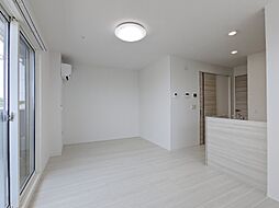 シャトー SANA 2階1LDKのリビング/ダイニング