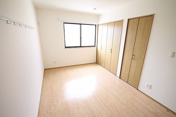 detached 茨城県猿島郡境町陽光台2丁目

地図を見る