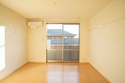 リヴェール F 2階1Kのリビング/ダイニング