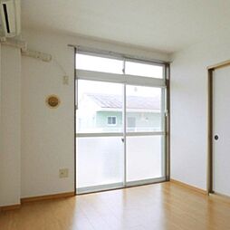 ロイヤルパーク 1階2DKのリビング/ダイニング