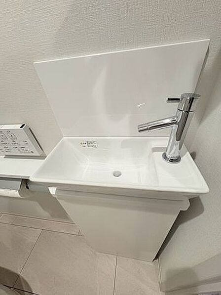 トイレに手洗い付き！